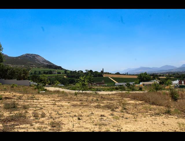 883M² VACANT LAND FOR SALE IN COURTRAI